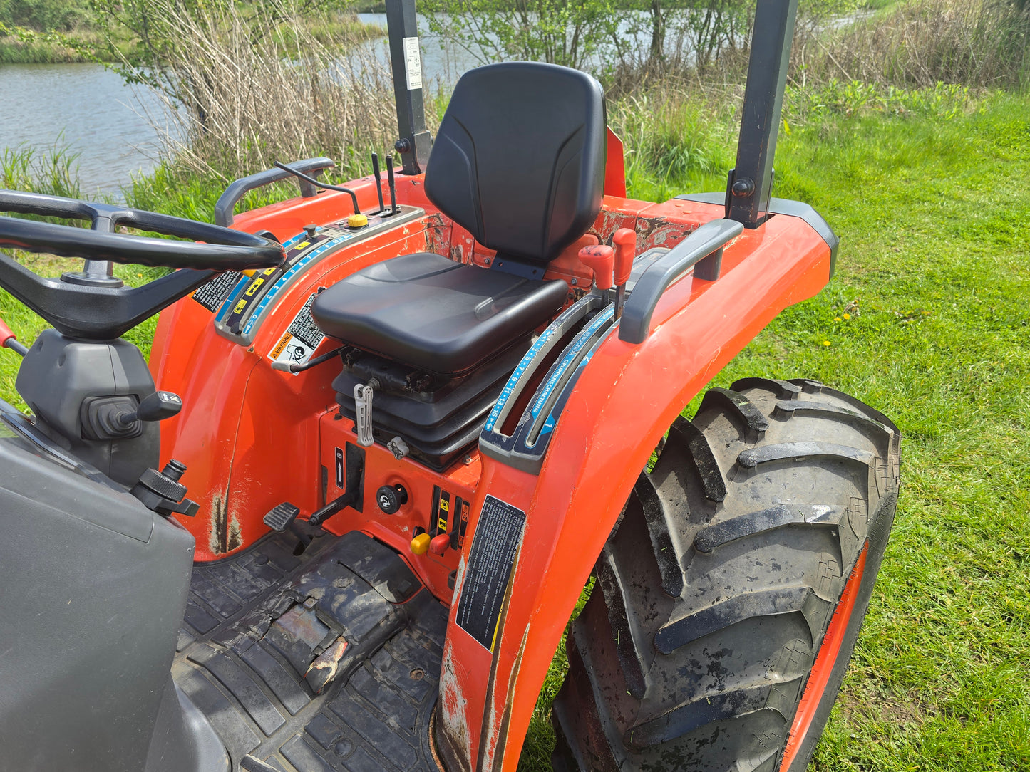Used Kubota STV40 Compact Tractor