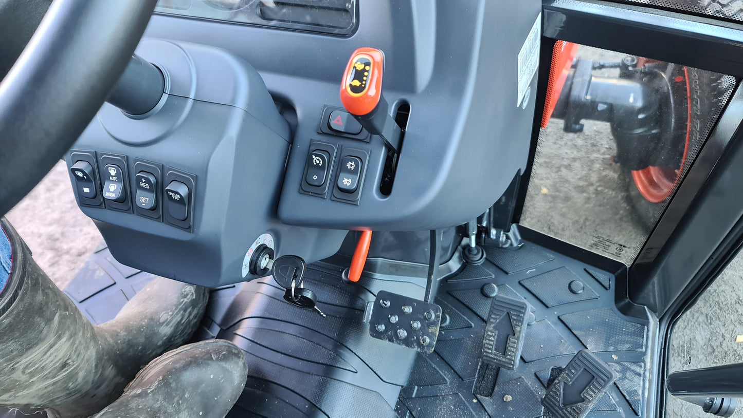 New Kioti CK4030CH Compact Tractor with Cab (On Sale)