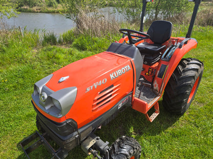 Used Kubota STV40 Compact Tractor