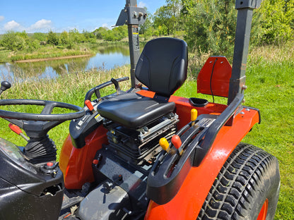 Used Kubota B3030 Compact Tractor with Loader and 60" Rear discharge mower