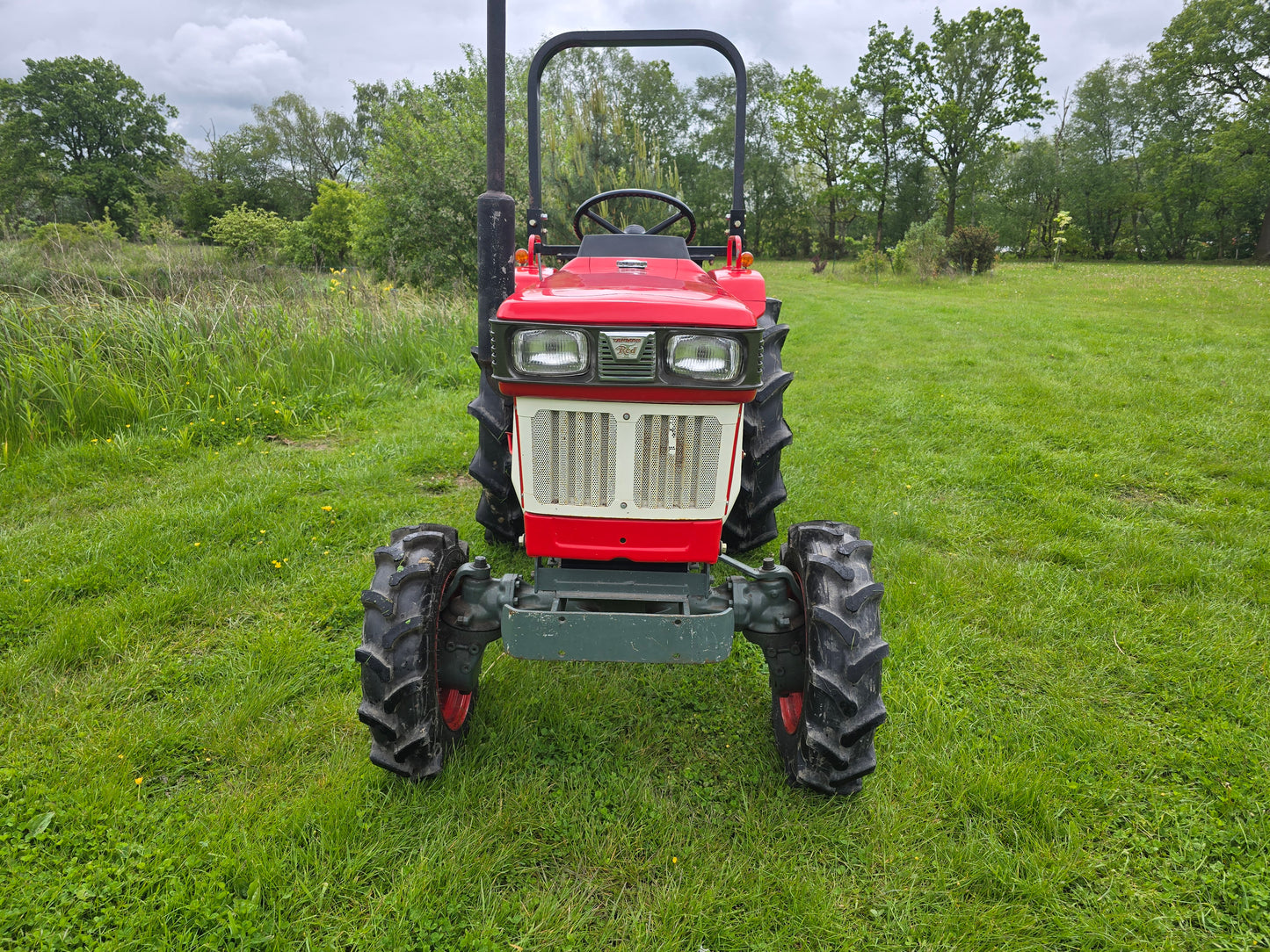 Used Yanmar YM 2000 Used Compact Tractor