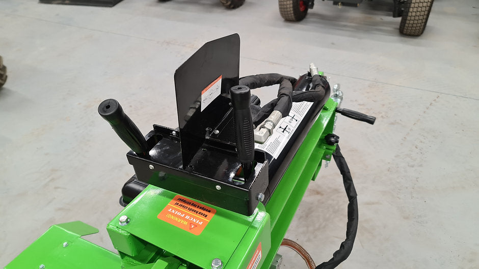 FarmMaster Goliath log splitter on a concrete floor
