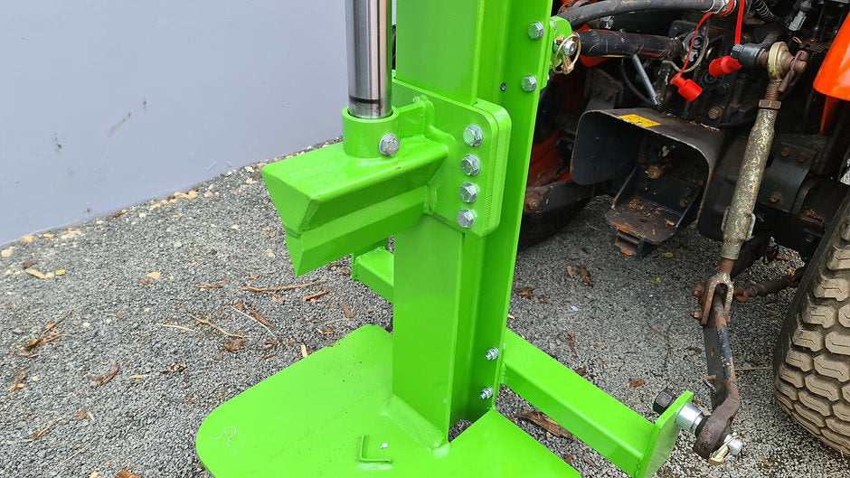 FarmMaster Goliath tractor log splitter on a concrete surface