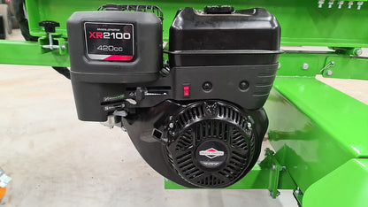 Briggs & Stratton engine on a FarmMaster Goliath log splitter