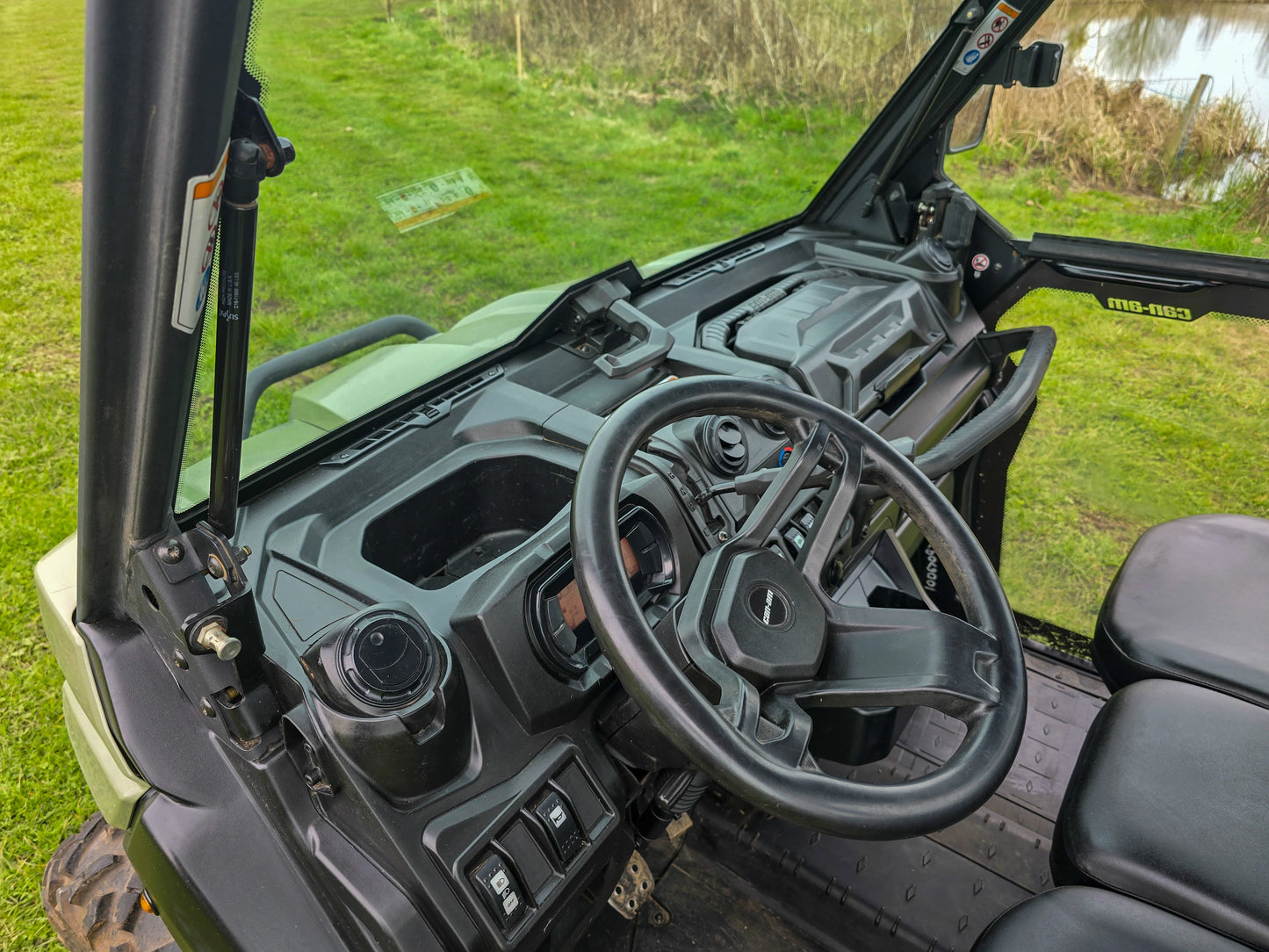 Used Can-Am Traxter HD8 UTV