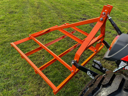 FarmMaster tractor leveller on a grassy field