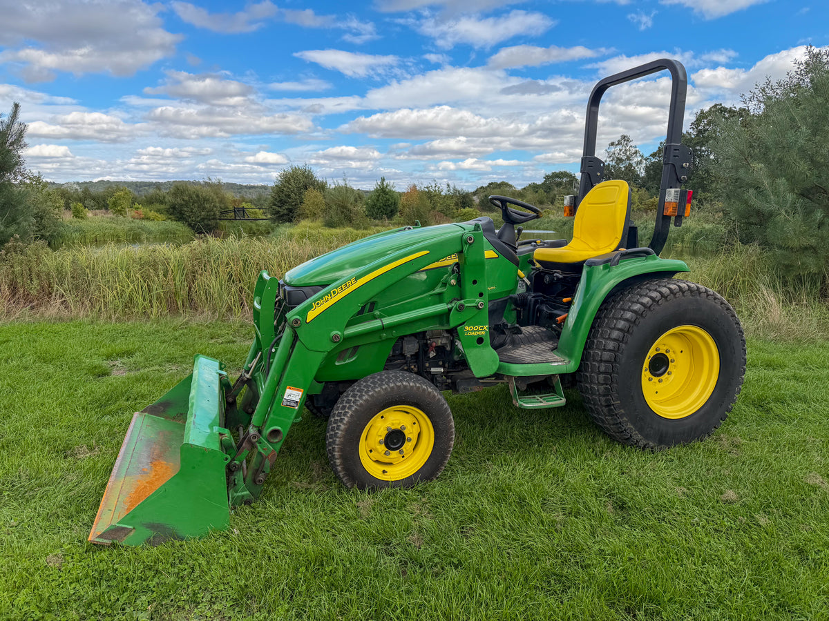 Used John Deere 3720 Compact Tractor with Front Loader