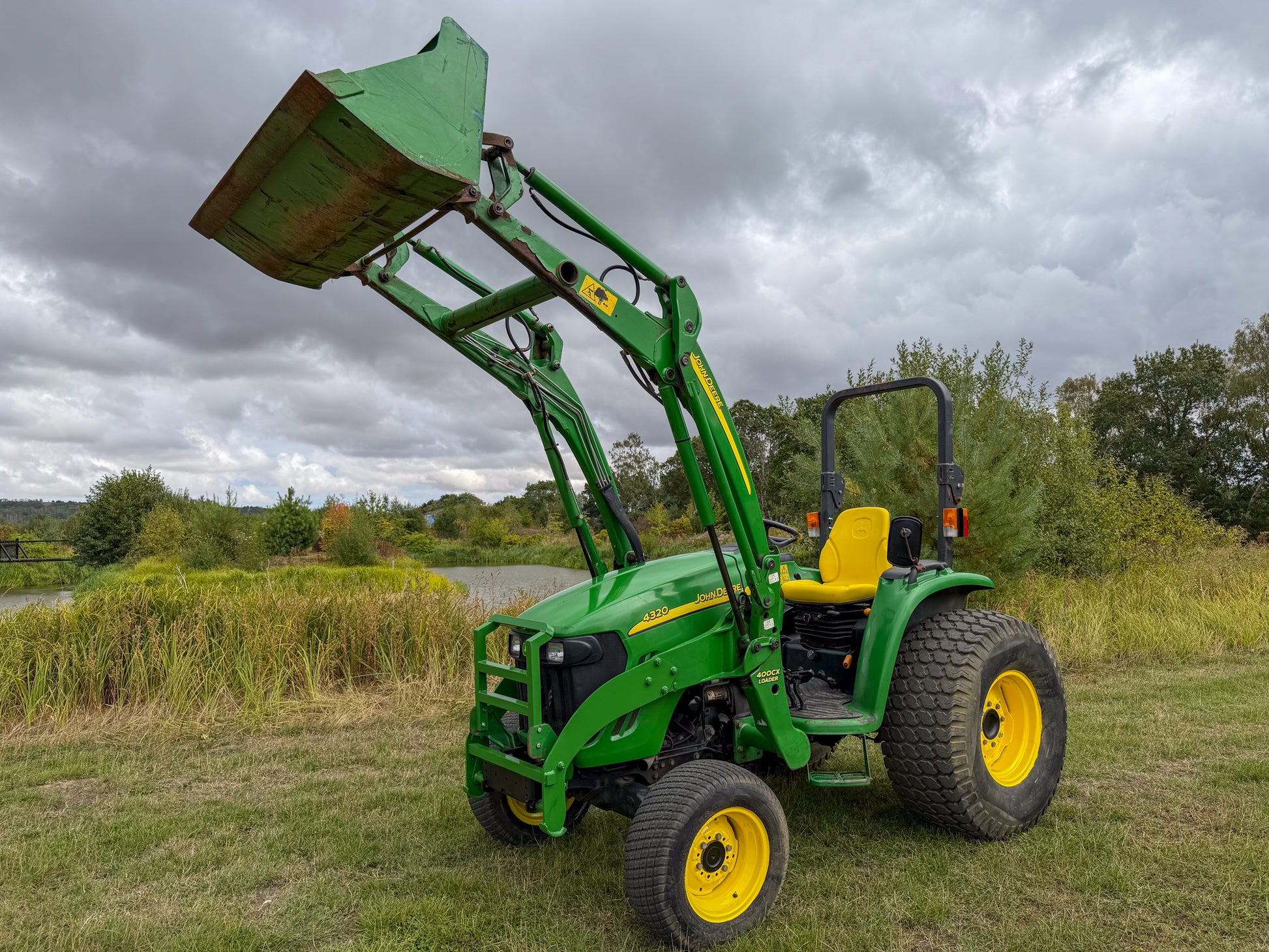 Used John Deere 4320 Tractor for Sale