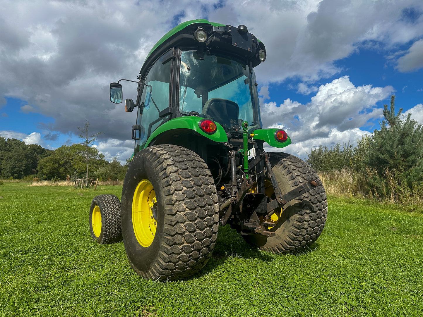 Used John Deere 4520 Compact Tractor with Cab