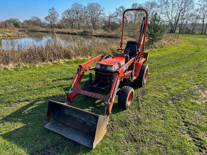Used Kubota B1550 Compact Tractor with Loader and Backhoe
