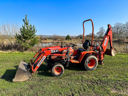 Used Kubota B1550 Compact Tractor with Loader and Backhoe