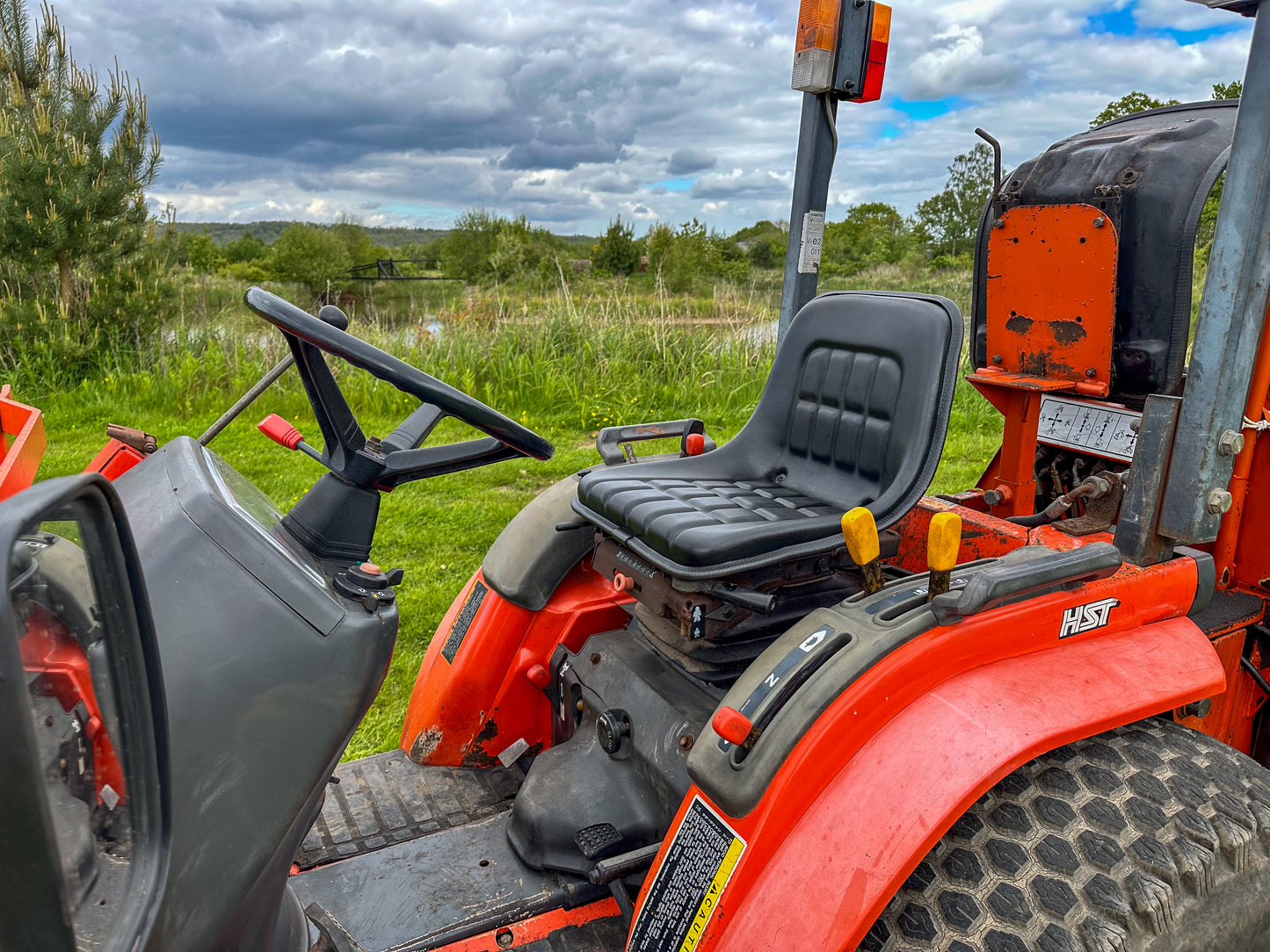 Used Kubota B2100 Compact Tractor with Front Loader and Backhoe