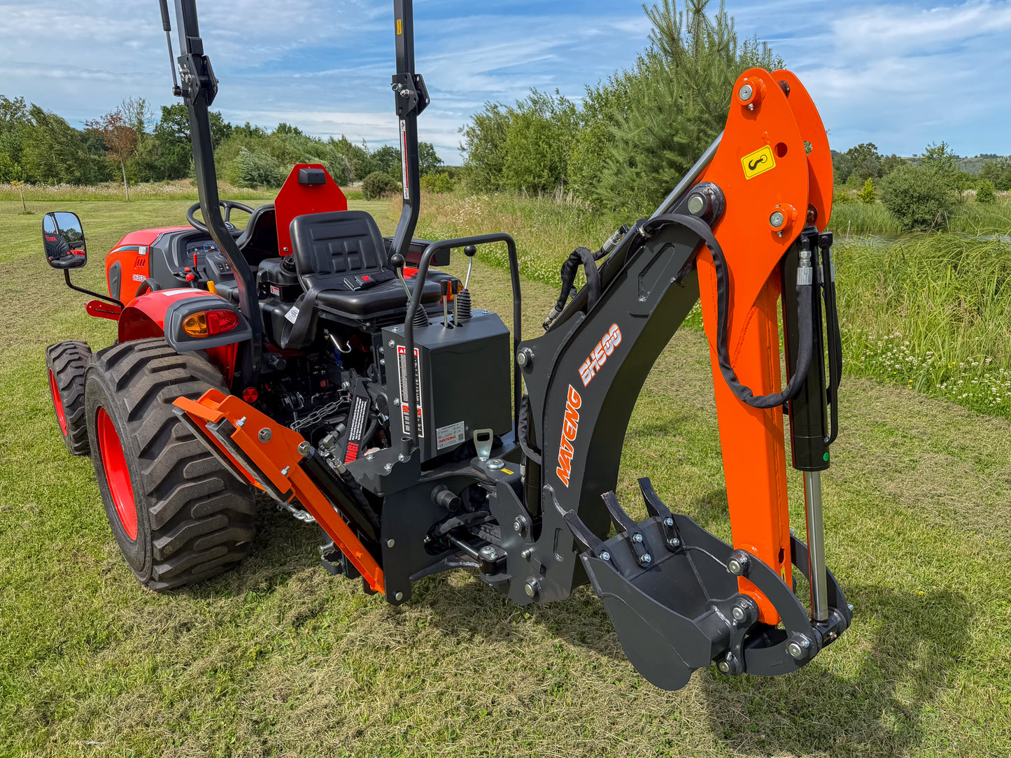 Mateng BH600 Tractor Backhoe