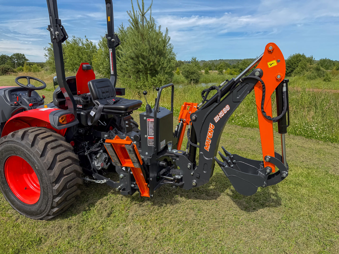Mateng BH600 Tractor Backhoe