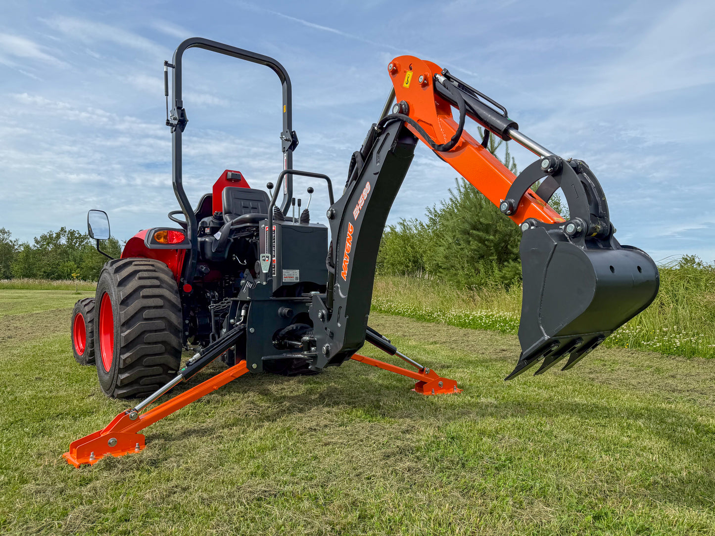 Mateng BH600 Tractor Backhoe