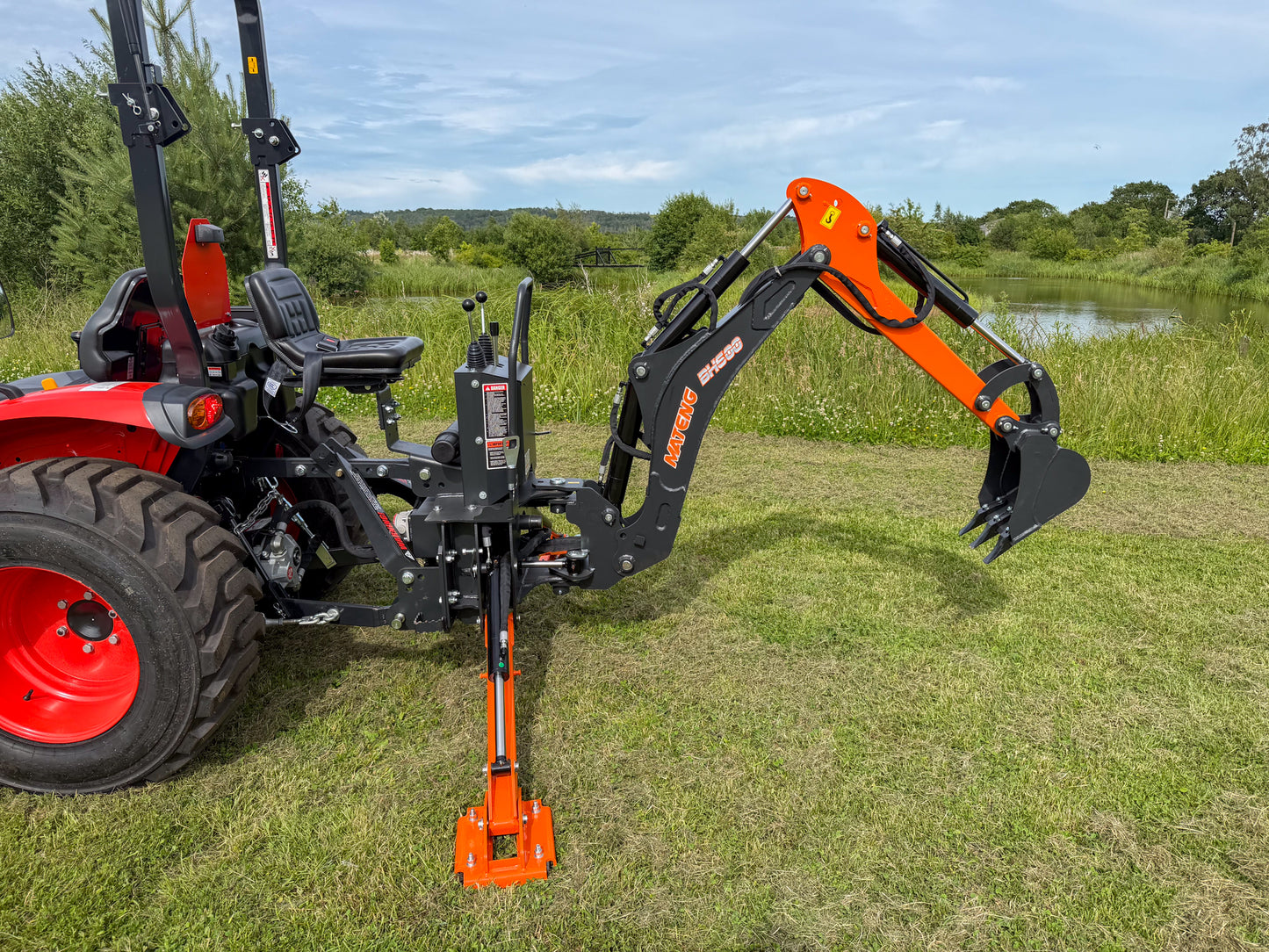 Mateng BH600 Tractor Backhoe