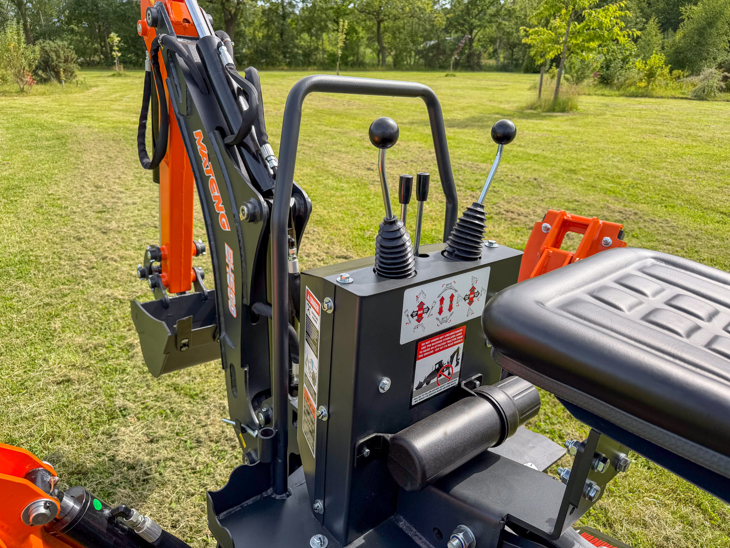 Mateng BH600 Tractor Backhoe