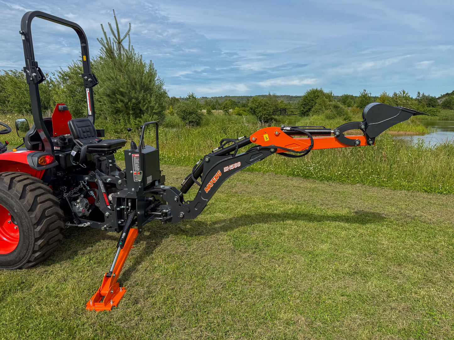 Mateng BH600 Tractor Backhoe