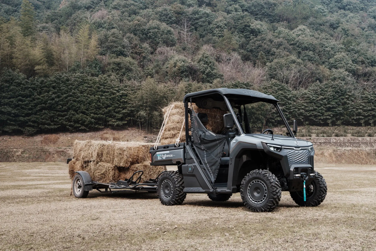 CFMOTO U6EV Electric UTV with trailer